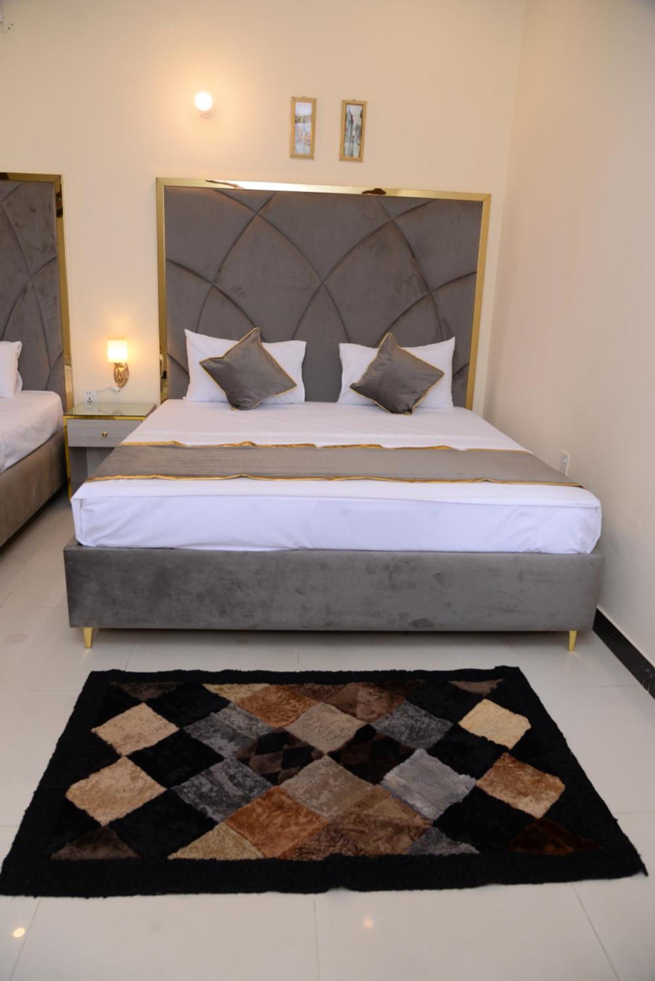 Go Room Hotel לאהור מראה חיצוני תמונה